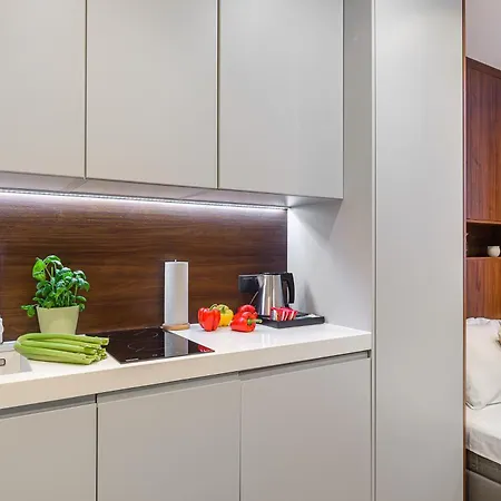 Lumina Cozy In Center *